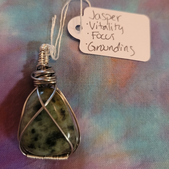 Handmade wire wrapped Jasper pendant - Picture 1 of 3